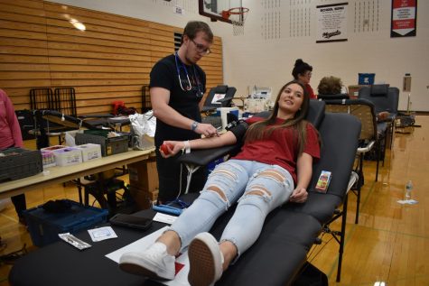 Sophomore Shallen Brannum prepares to donate blood. Donors get around one pint of blood drawn.