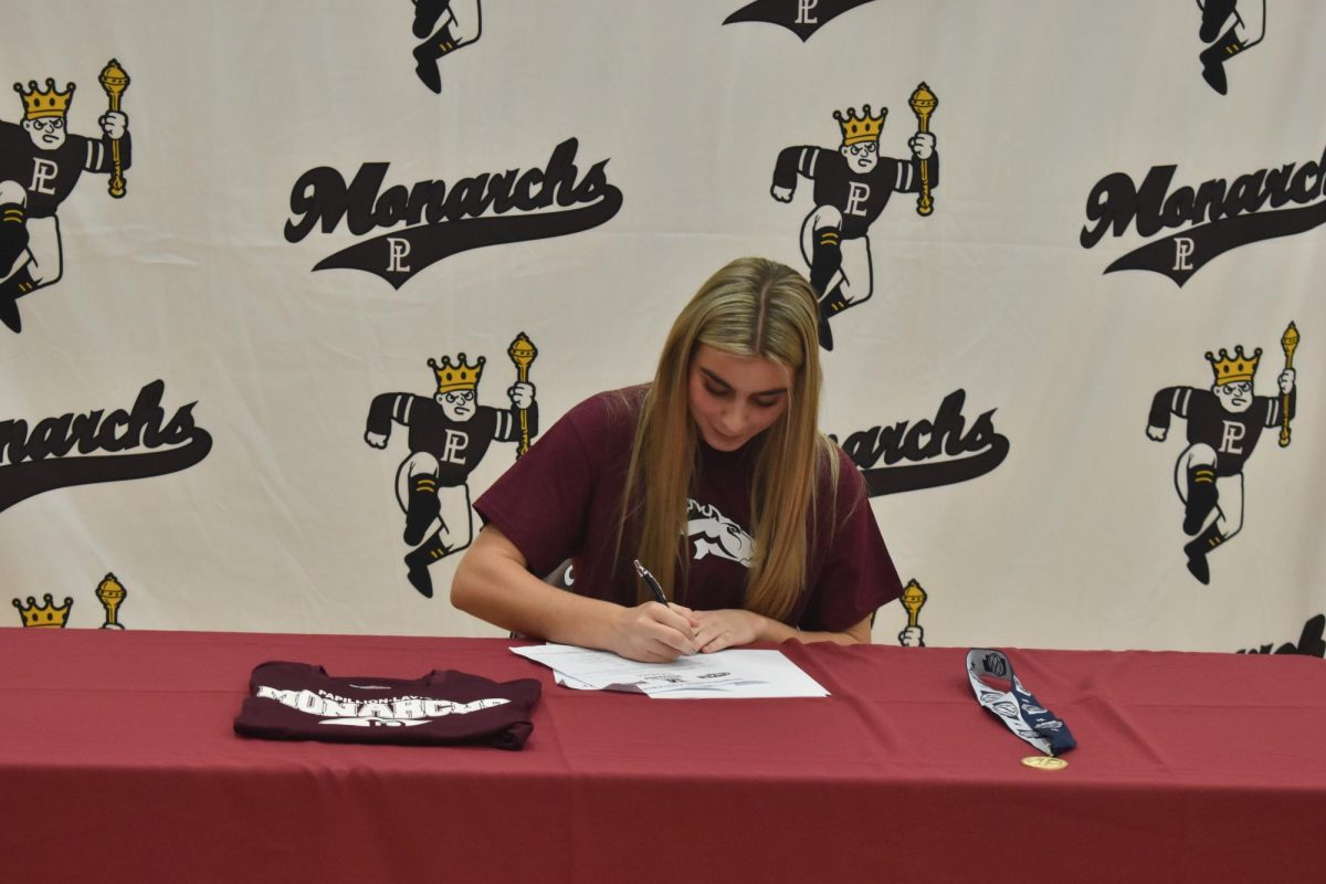 Presley Ivener makes it official as she signs her letter of intent to Morningside University.